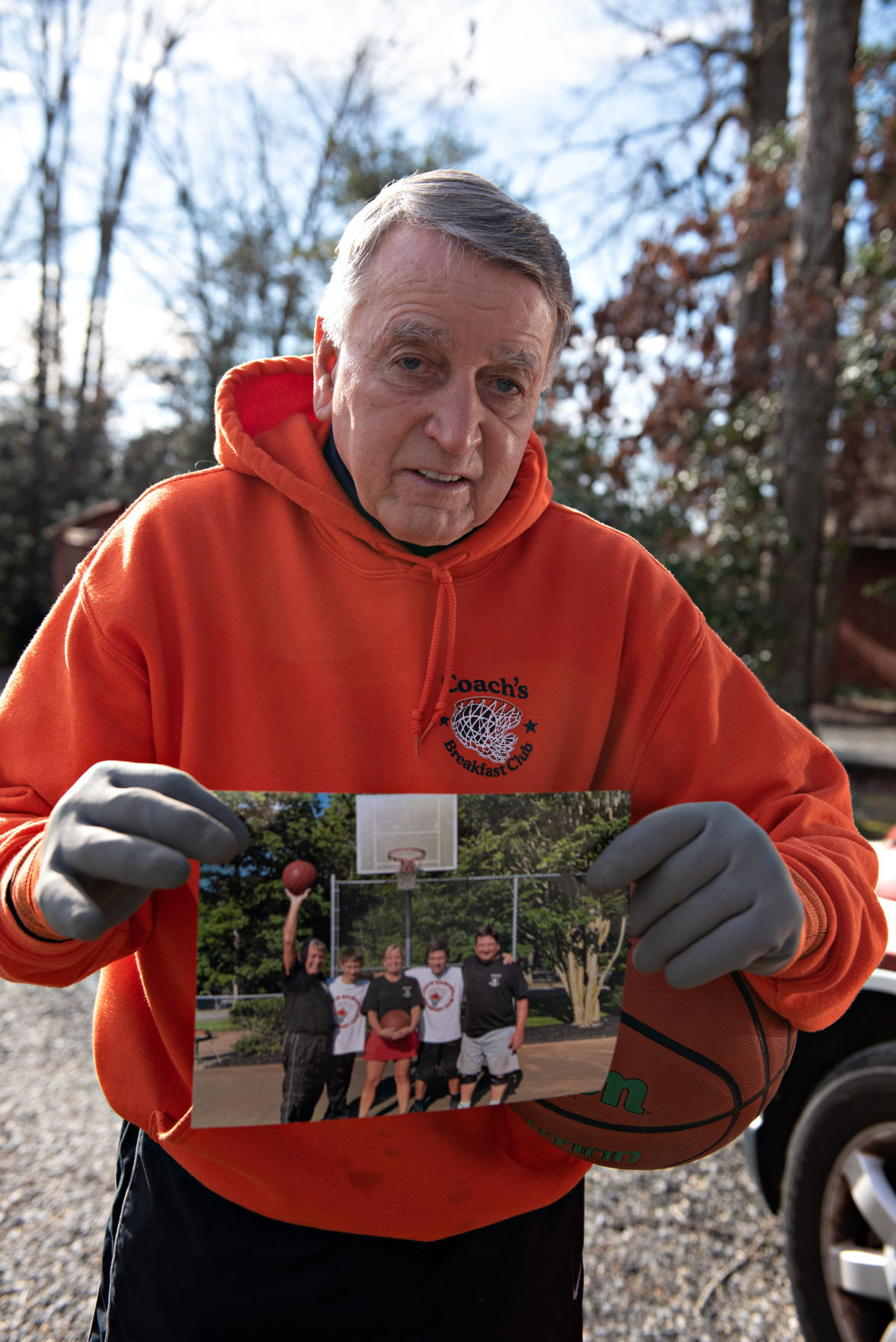 010321_nws_50hoopsclub